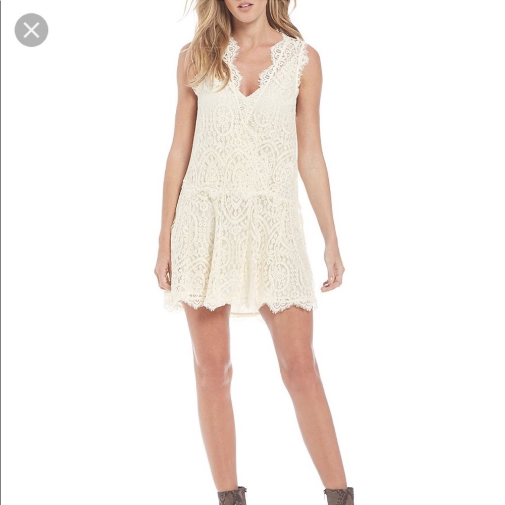 NWT FREE PEOPLE HEART IN TWO V-NECK LACE MINI DRESS CREAM Romantic Feminine Boho